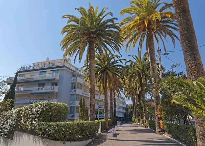 Cannes Vue Mer